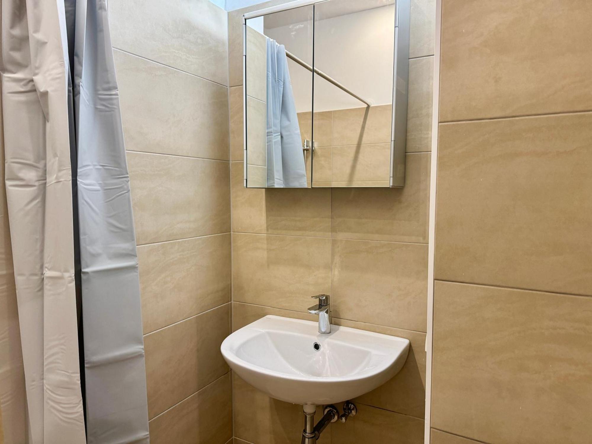Spacious - 15 Min To Center * Wien